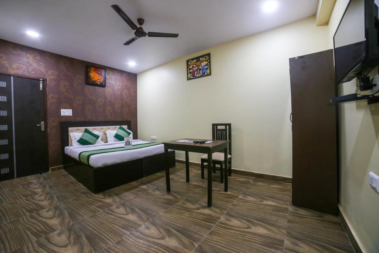 Oyo 19481 Jp Villa New Delhi Luaran gambar